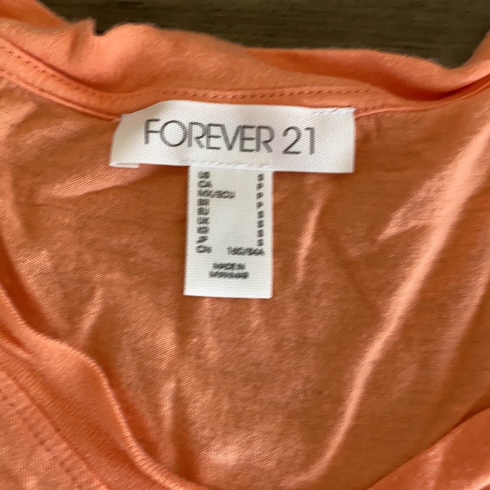 Forever 21 Top - Picture 2 of 3